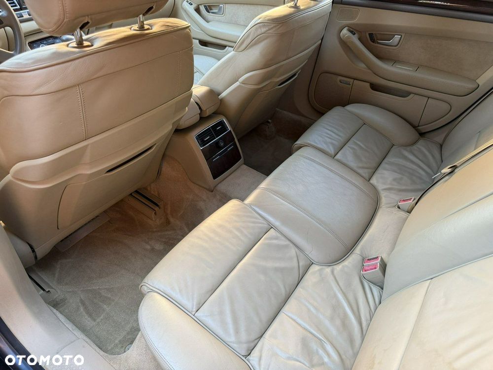 Audi A8 - 16