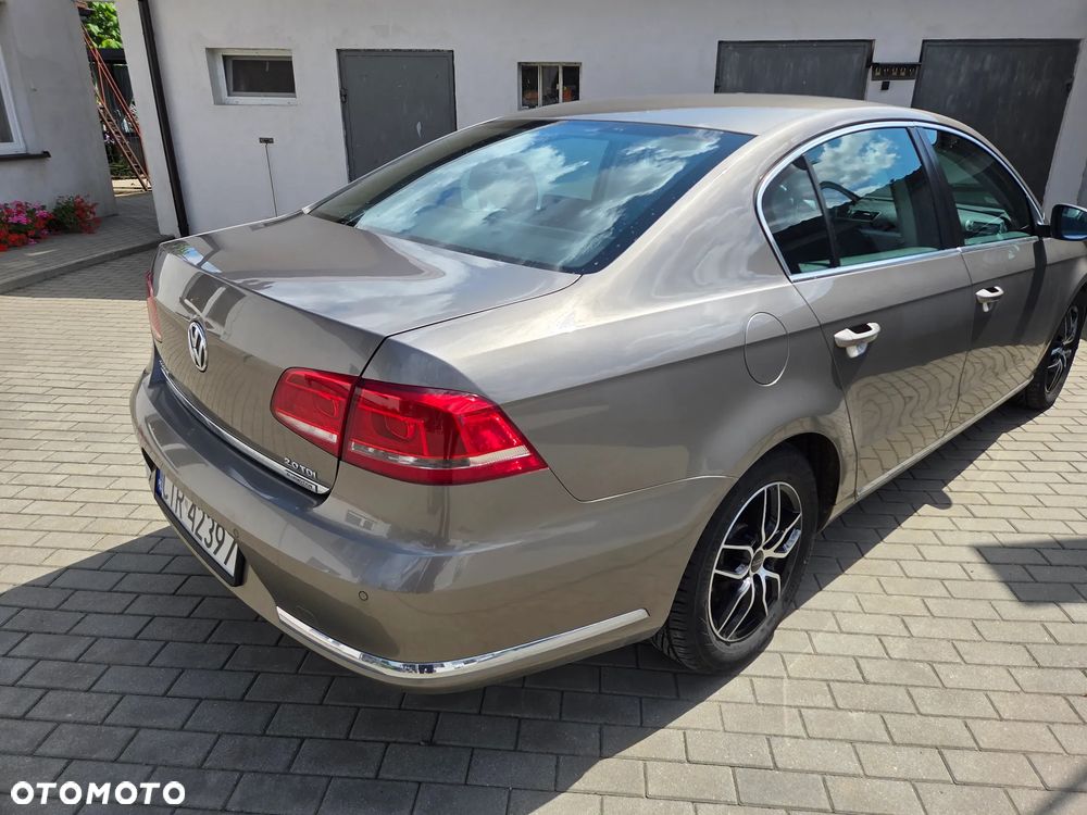 Volkswagen Passat 2.0 TDI Comfortline - 5