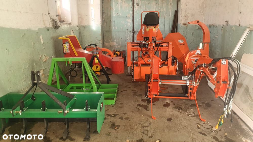 Kubota B2231 cab hst - 2