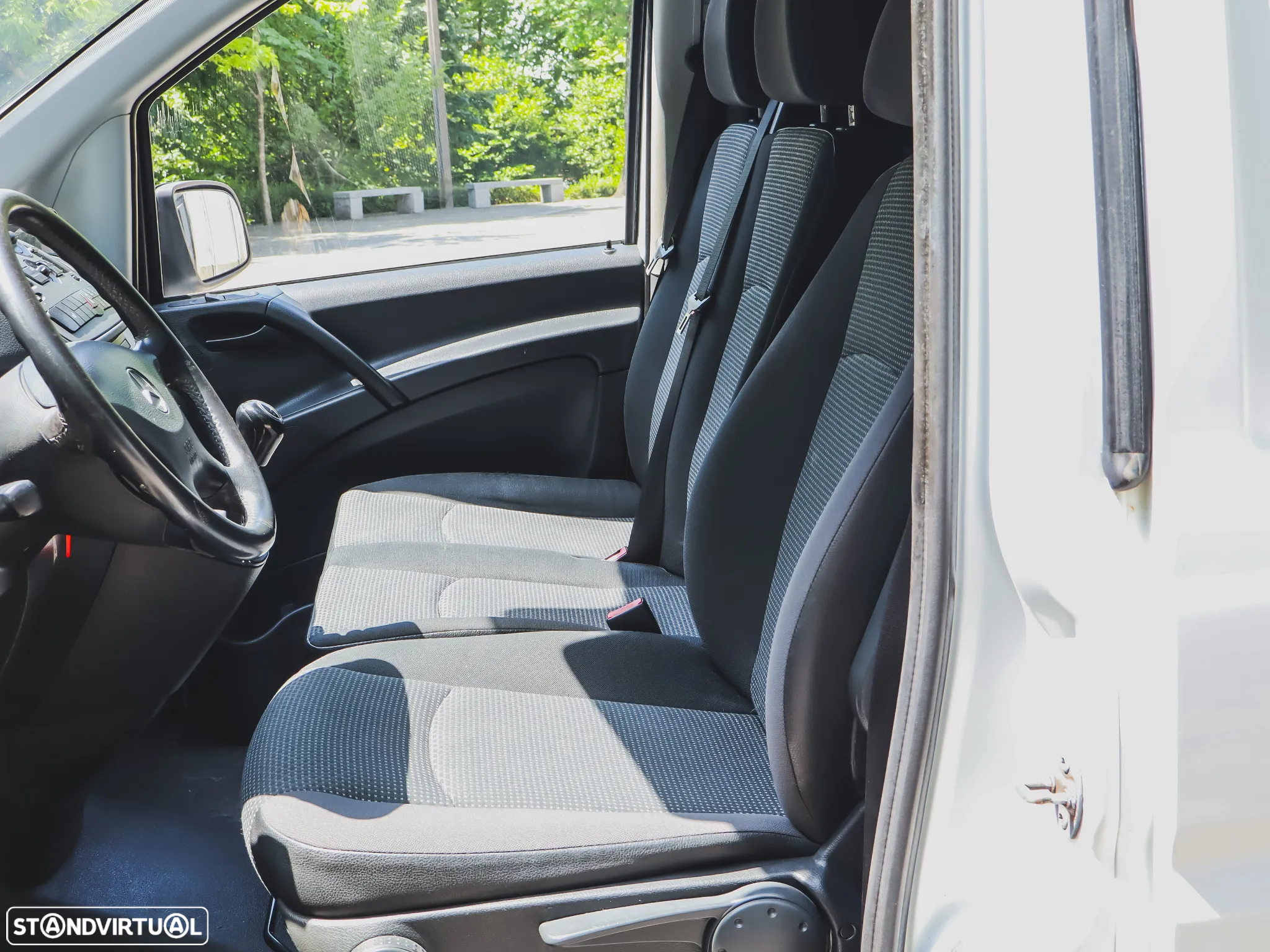 Mercedes-Benz Vito 110CDI Clima Banco Aquecido - 9