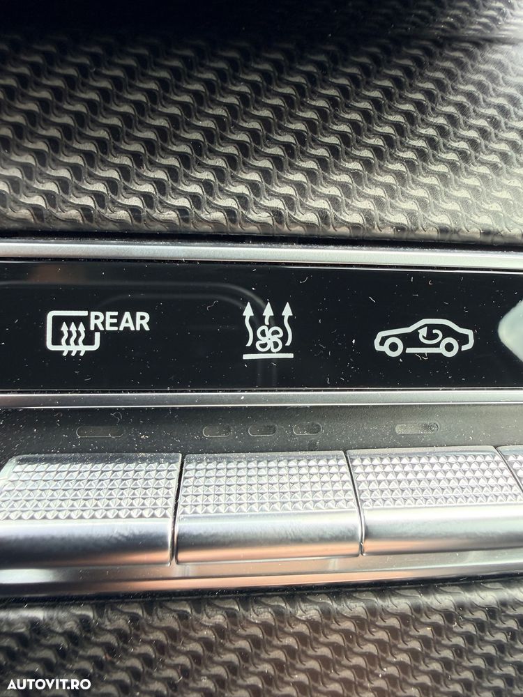 Mercedes-Benz V 300 d Extralang 4Matic 9G-TRONIC Exclusive - 20