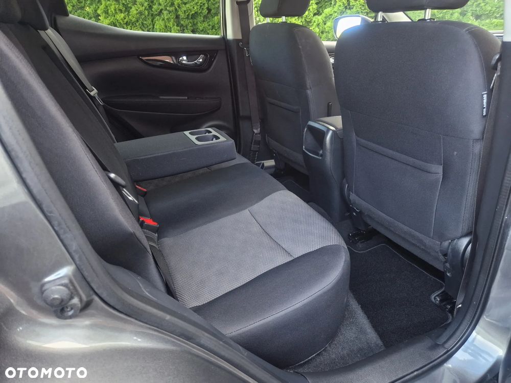 Nissan Qashqai - 25