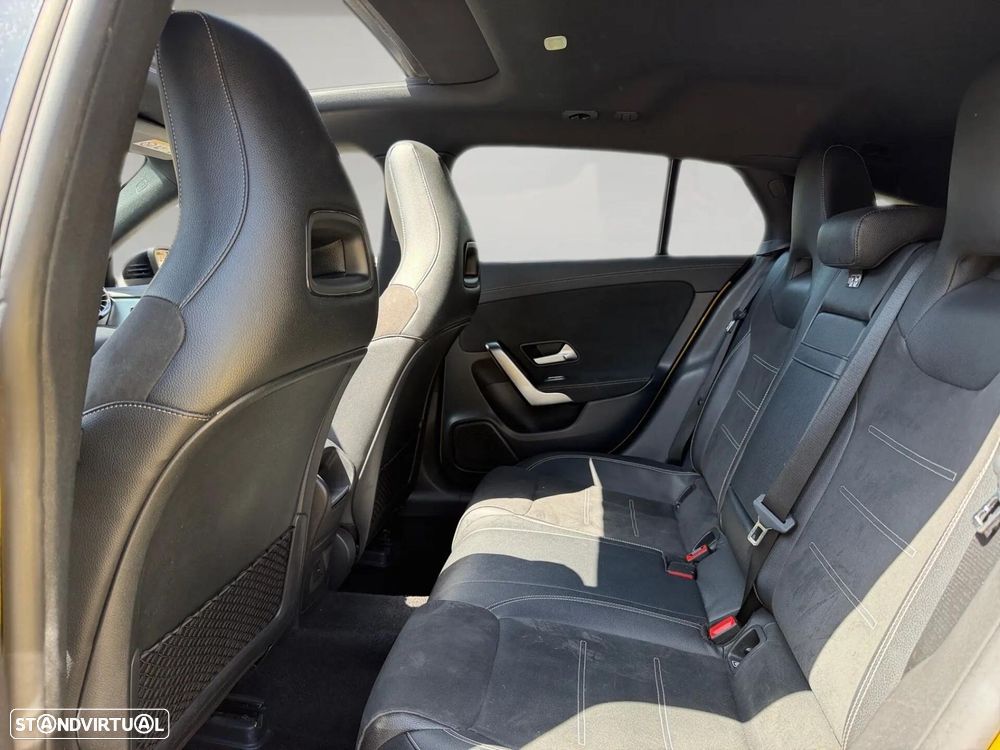 Mercedes-Benz CLA 220 d Shooting Brake AMG Line Aut. - 11