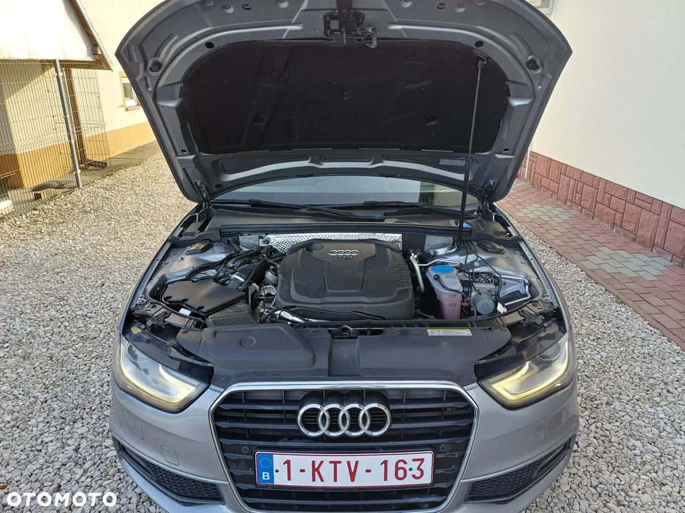 Audi A4 Avant 2.0 TDI DPF S line Sportpaket - 28