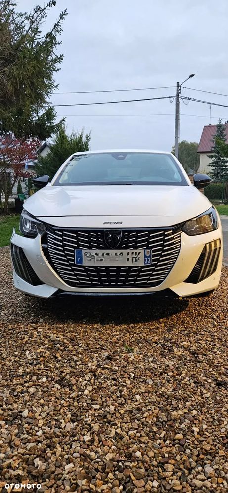Peugeot 208 - 7