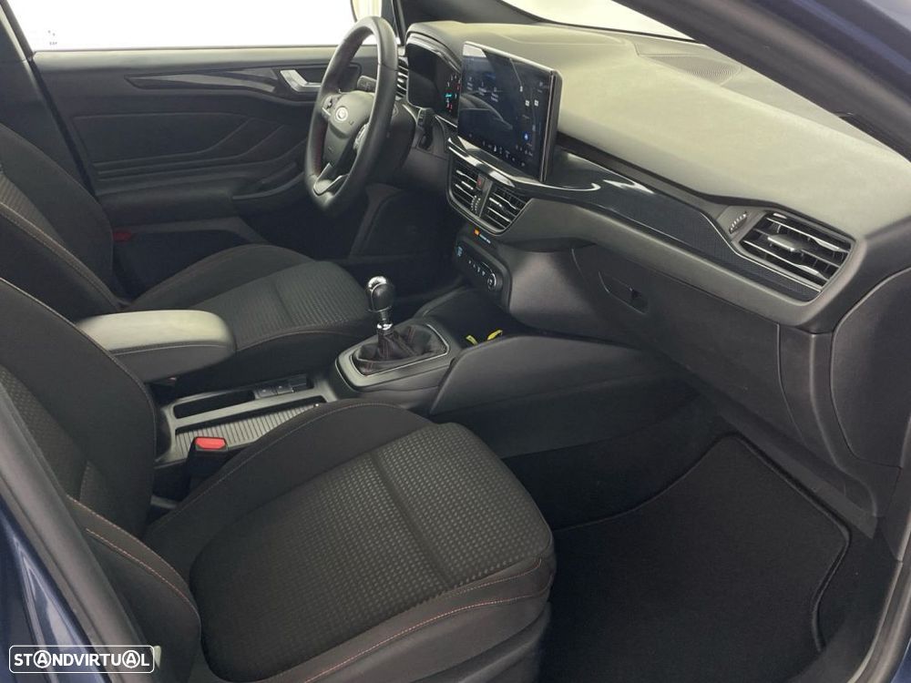 Ford Focus 1.0 EcoBoost MHEV ST-Line - 22