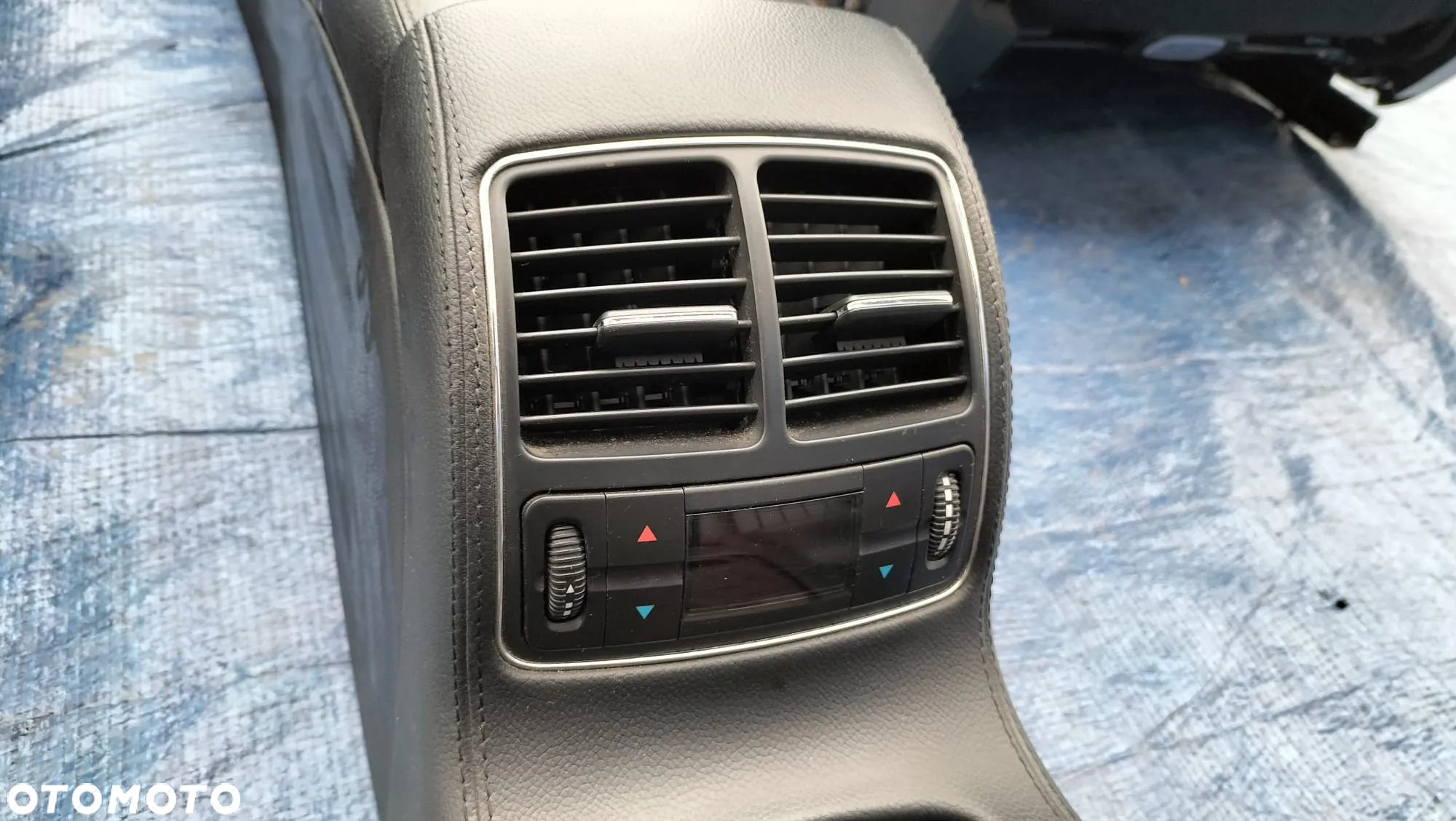 TAPICERKA WNĘTRZE SKÓRA KOMPLET FOTELE KANAPA FOTEL LEWY PRAWY PODGRZEWANY GRZANY TUNEL ŚRODKOWY PODŁOKIETNIK CZARNY DREWNO DEKORY MERCEDES CLS W219 C219 - 15