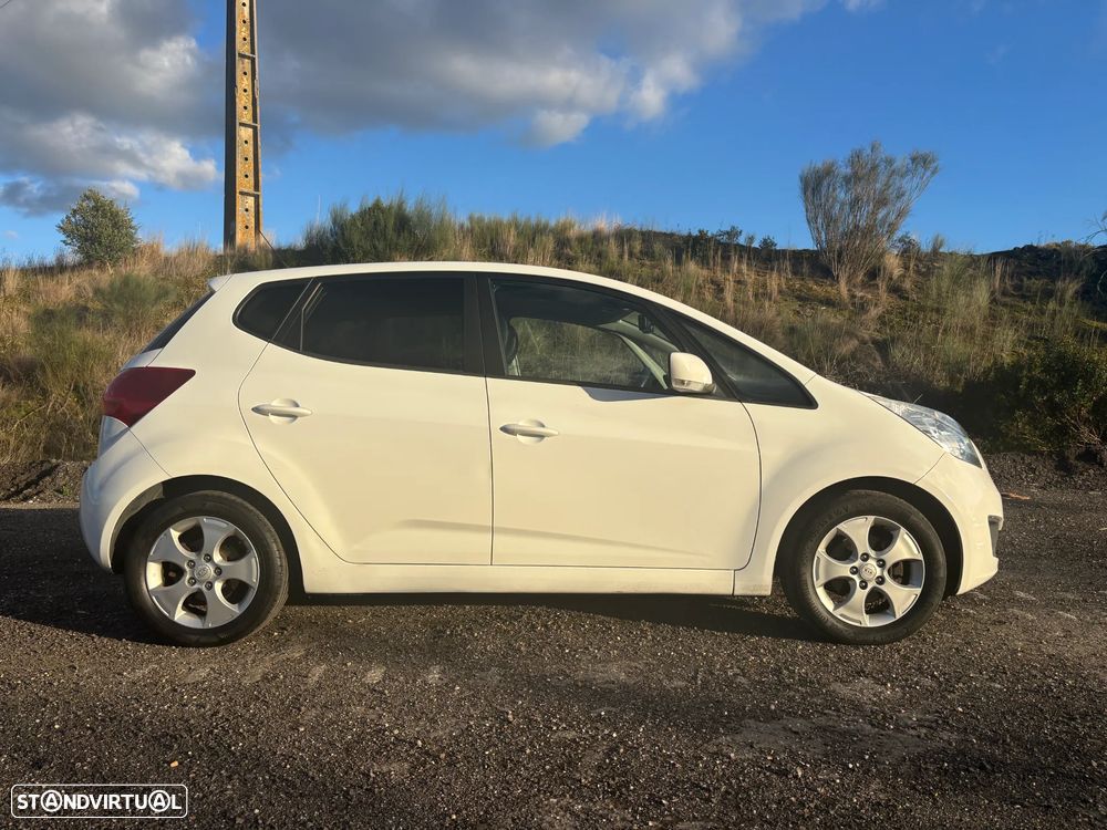 Kia Venga 1.4 CRDi TX ISG - 32