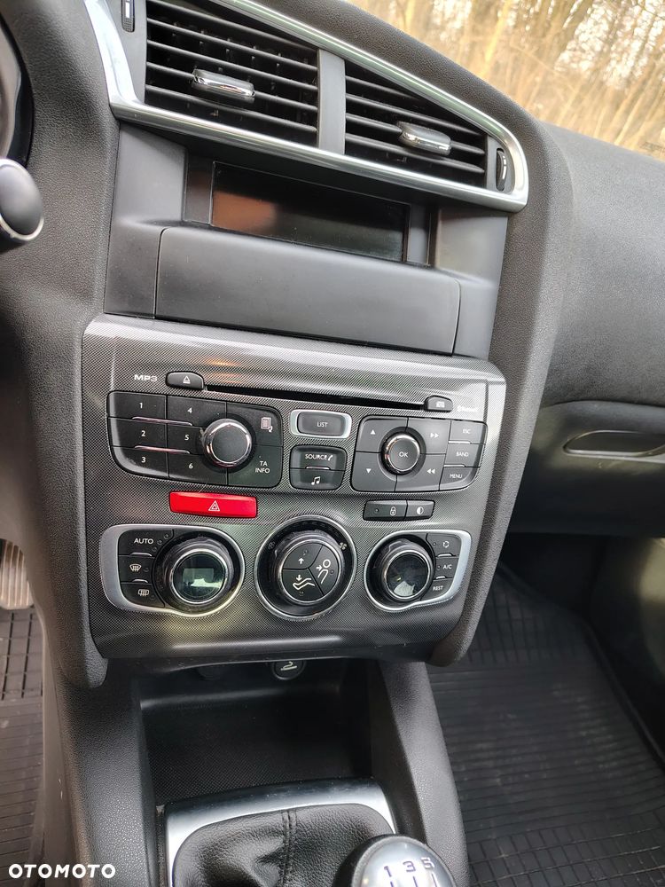 Citroën C4 VTi 120 Exclusive - 10