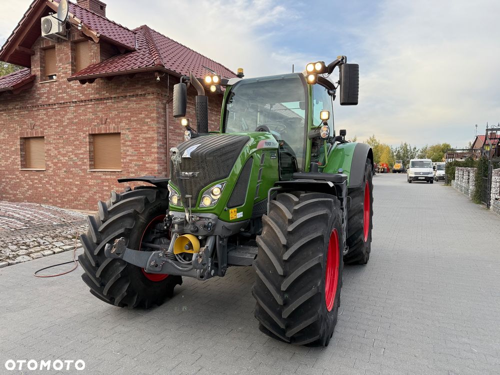 Fendt 718 - 26