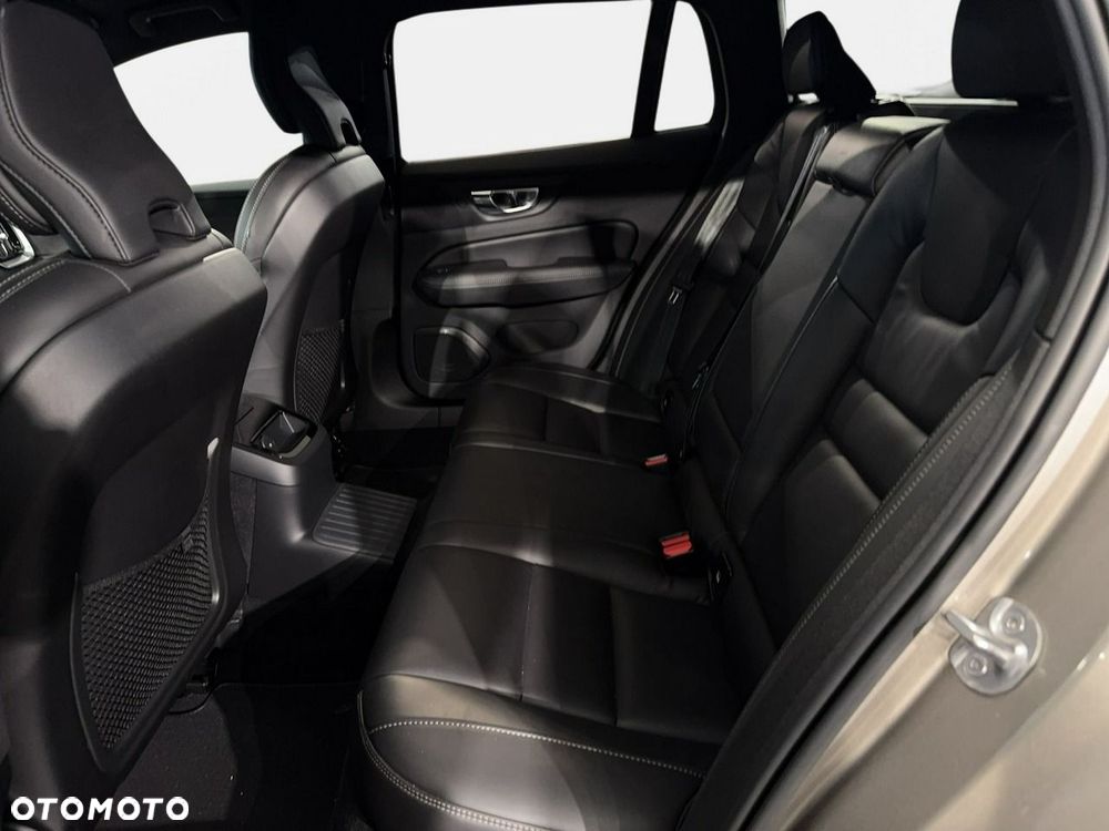 Volvo V60 - 15