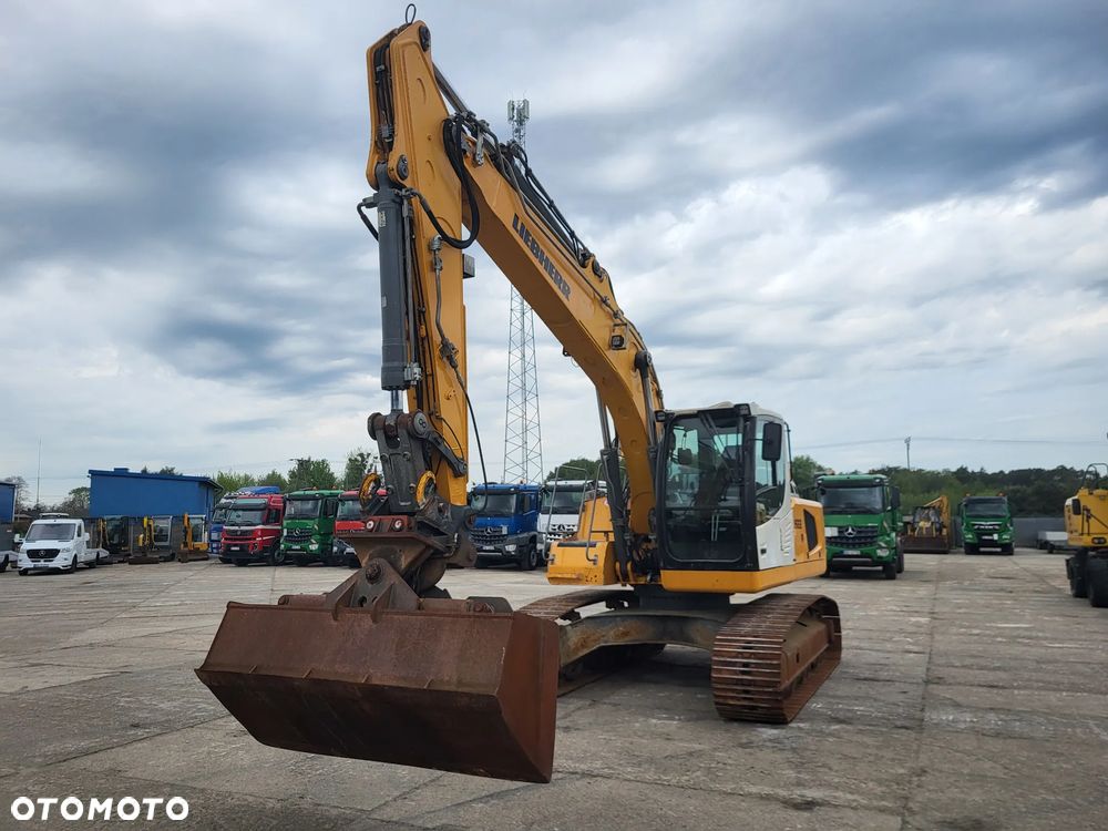 Liebherr R 922 LC z Niemiec