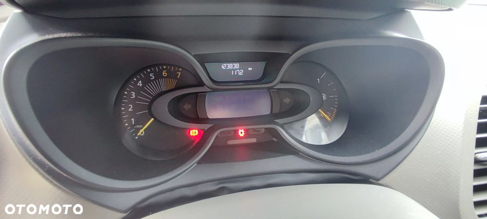 Renault Captur 1.2 Energy TCe Limited EDC - 13