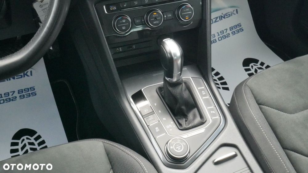 Volkswagen Tiguan - 17