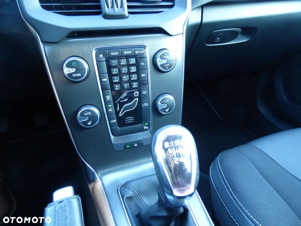 Volvo V40 D2 You - 17