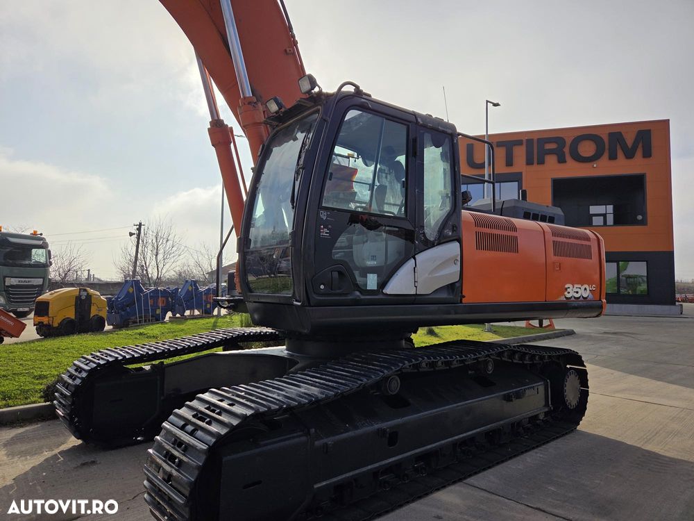Hitachi ZX350-6, 2019, 12.535h, cupa NOUA 2,2mc, Masa operationala 36,3t, 3 pompe hidr HITACHI, ad sapare 8m, inst picon, lant 90% ok doar 293h mars, camera spate si laterale, AC, ridica 22 tone, posibilitate leasing 4 ani-STARE BUNA-PROMOTIE 83.900 EUR+Tva - 28