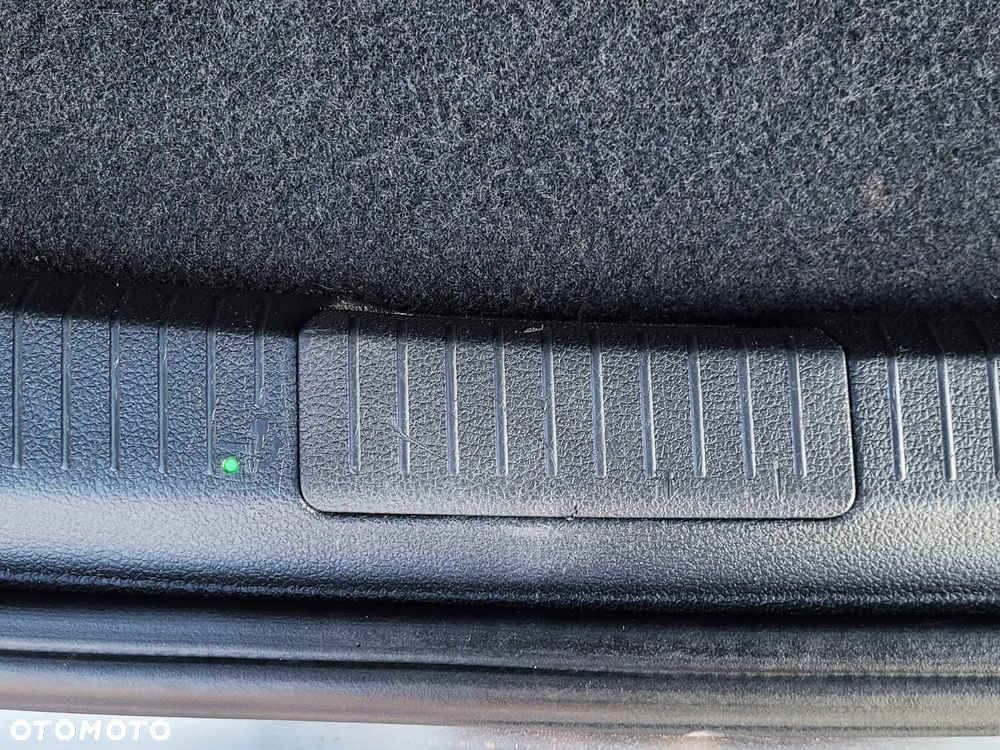 Volkswagen Golf 1.4 TSI BlueMotion Technology Highline - 27