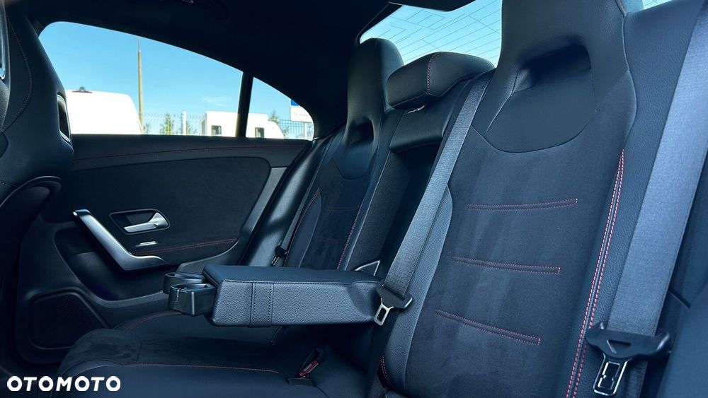 Mercedes-Benz CLA 200 mHEV AMG Line 7G-DCT - 27