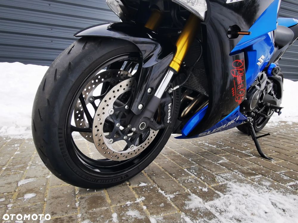 Suzuki GSX - 14