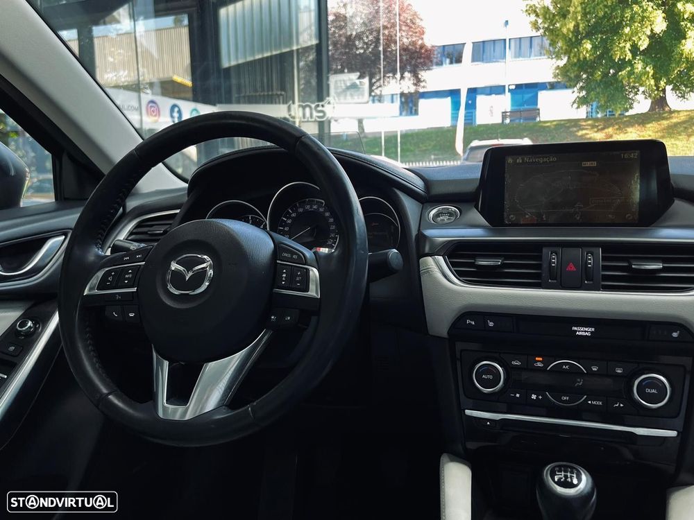 Mazda 6 M6 2.2 SKY-D Excellence Navi - 22