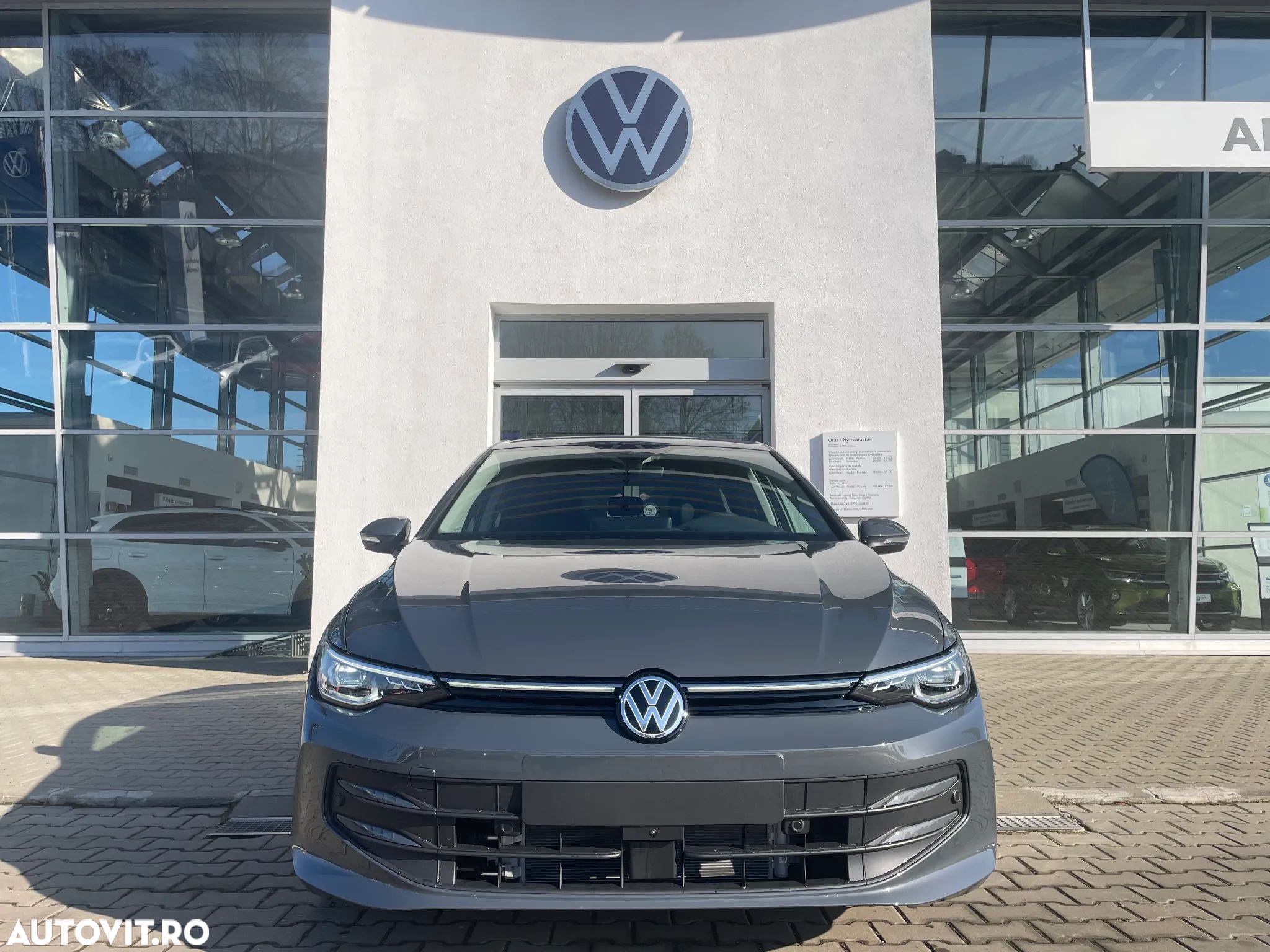 Volkswagen Golf 2.0 TDI DSG Life - 1