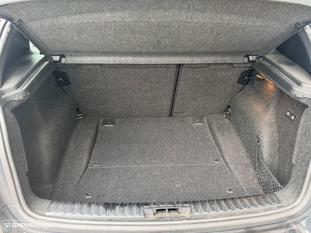 BMW 118 d DPF Edition Sport - 12
