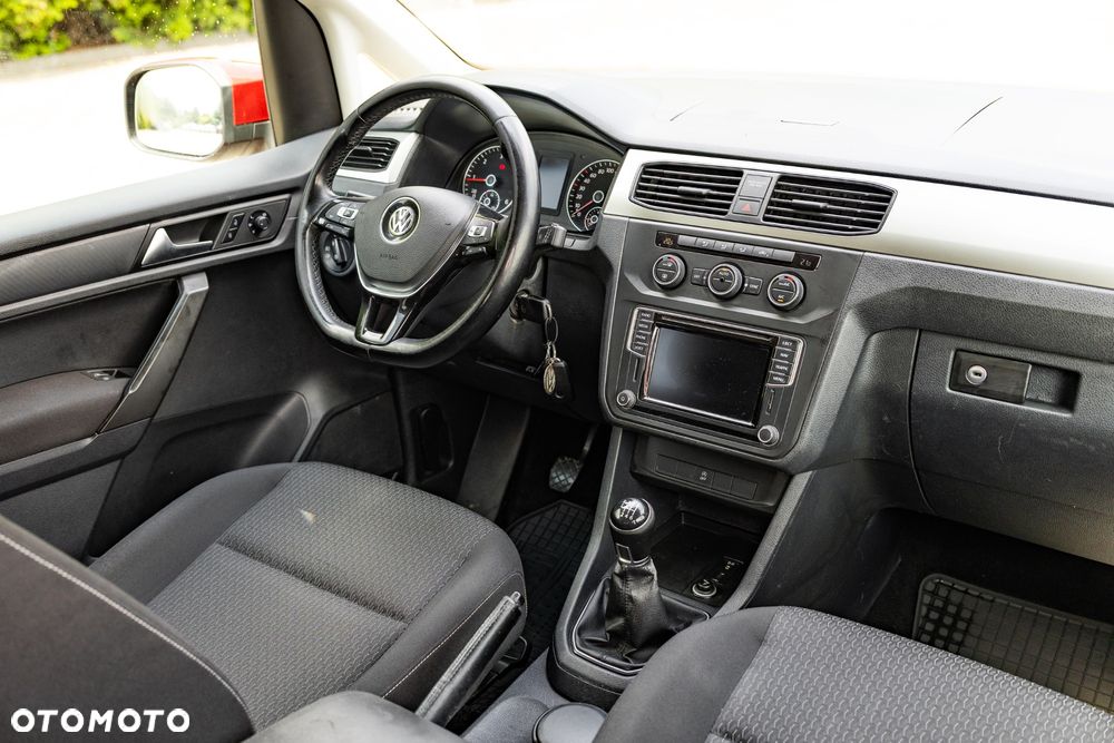 Volkswagen Caddy - 29