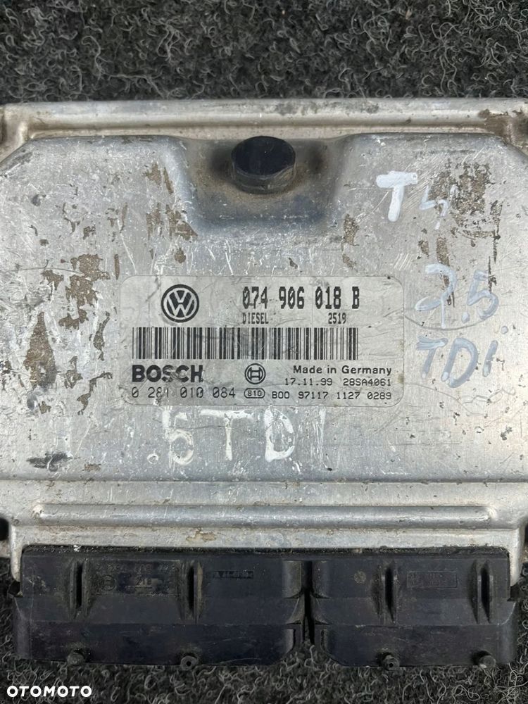 komputer sterownik silnika vw t4 transporter 2.5 TDI 074906018B 0281010084 - 3