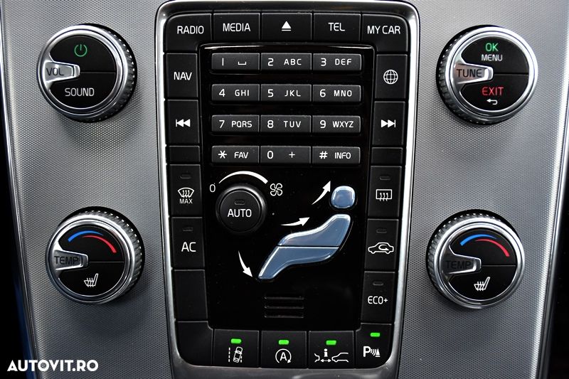 Volvo S60 T5 AWD Momentum - 14