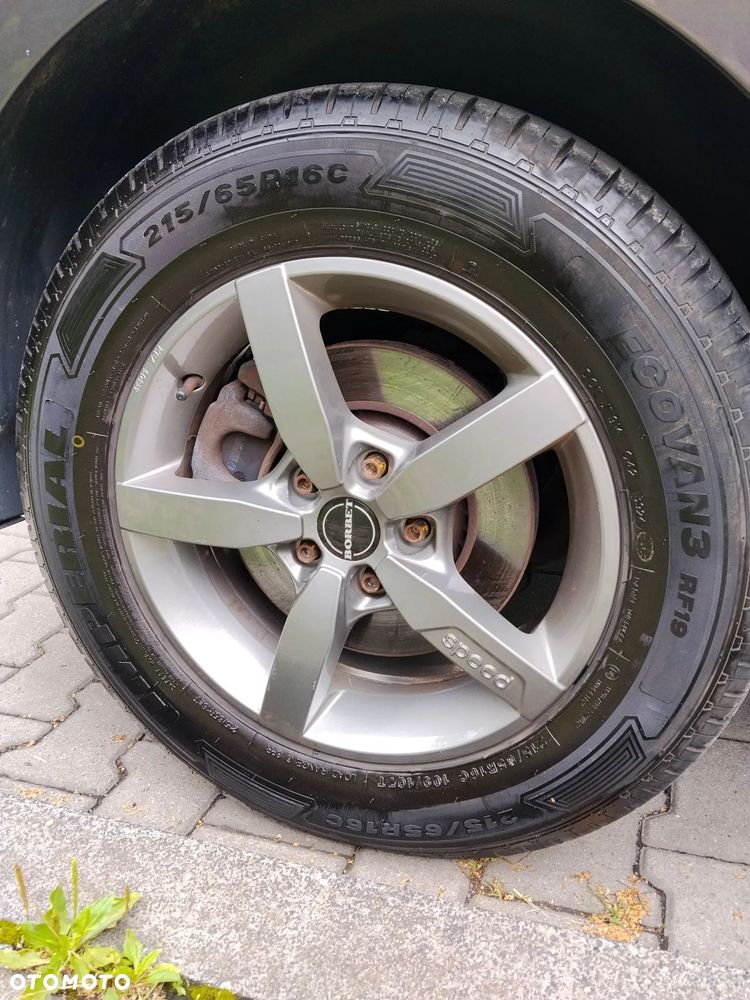 Peugeot Expert - 8