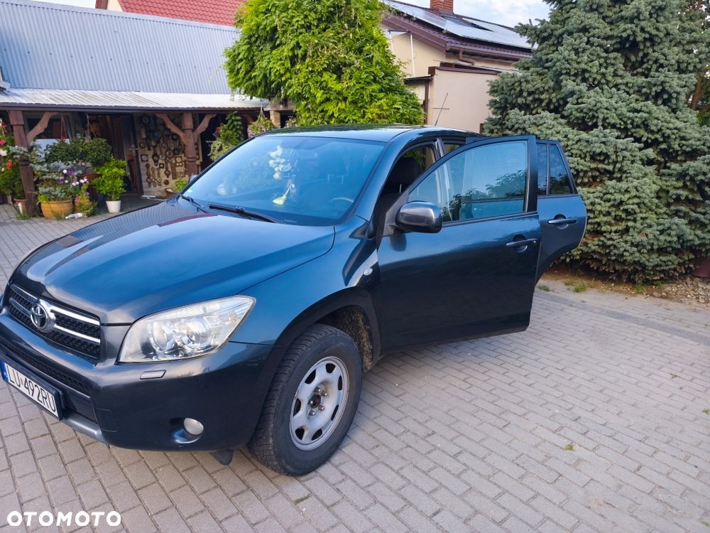 Toyota RAV4 - 7