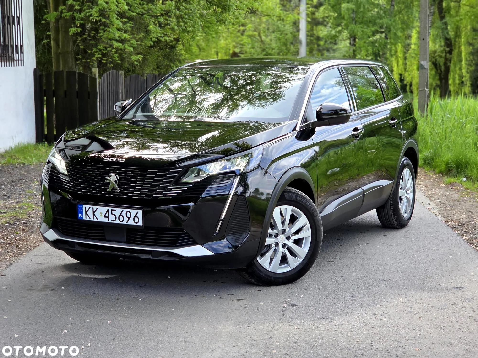 Peugeot 5008 1.2 PureTech Road Trip S&S EAT8 - 1