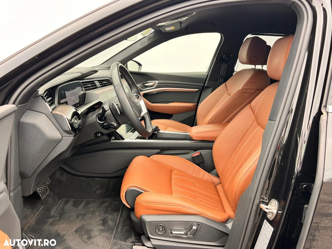 Audi Q8 - 6
