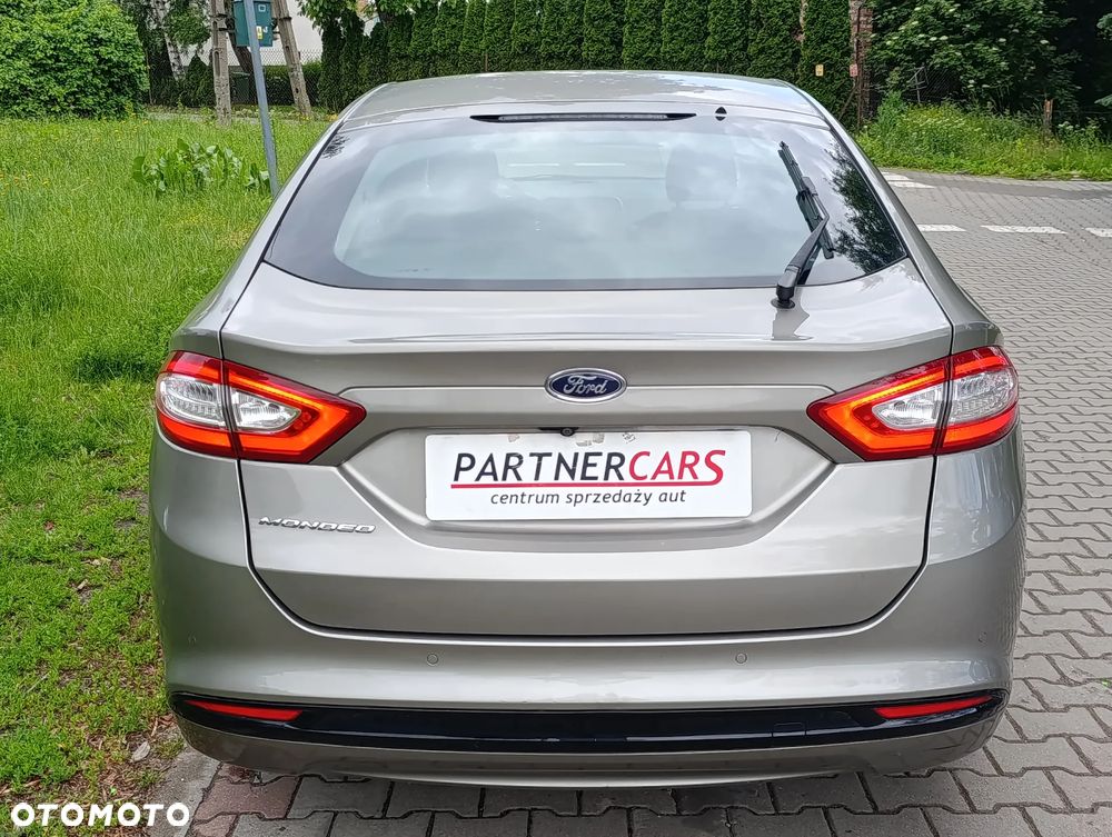 Ford Mondeo 2.0 TDCi Titanium PowerShift - 9