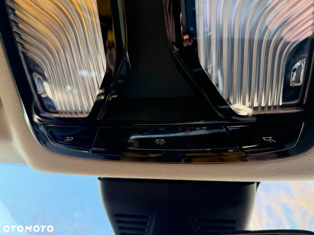 BMW Seria 3 320d Sport Line - 23