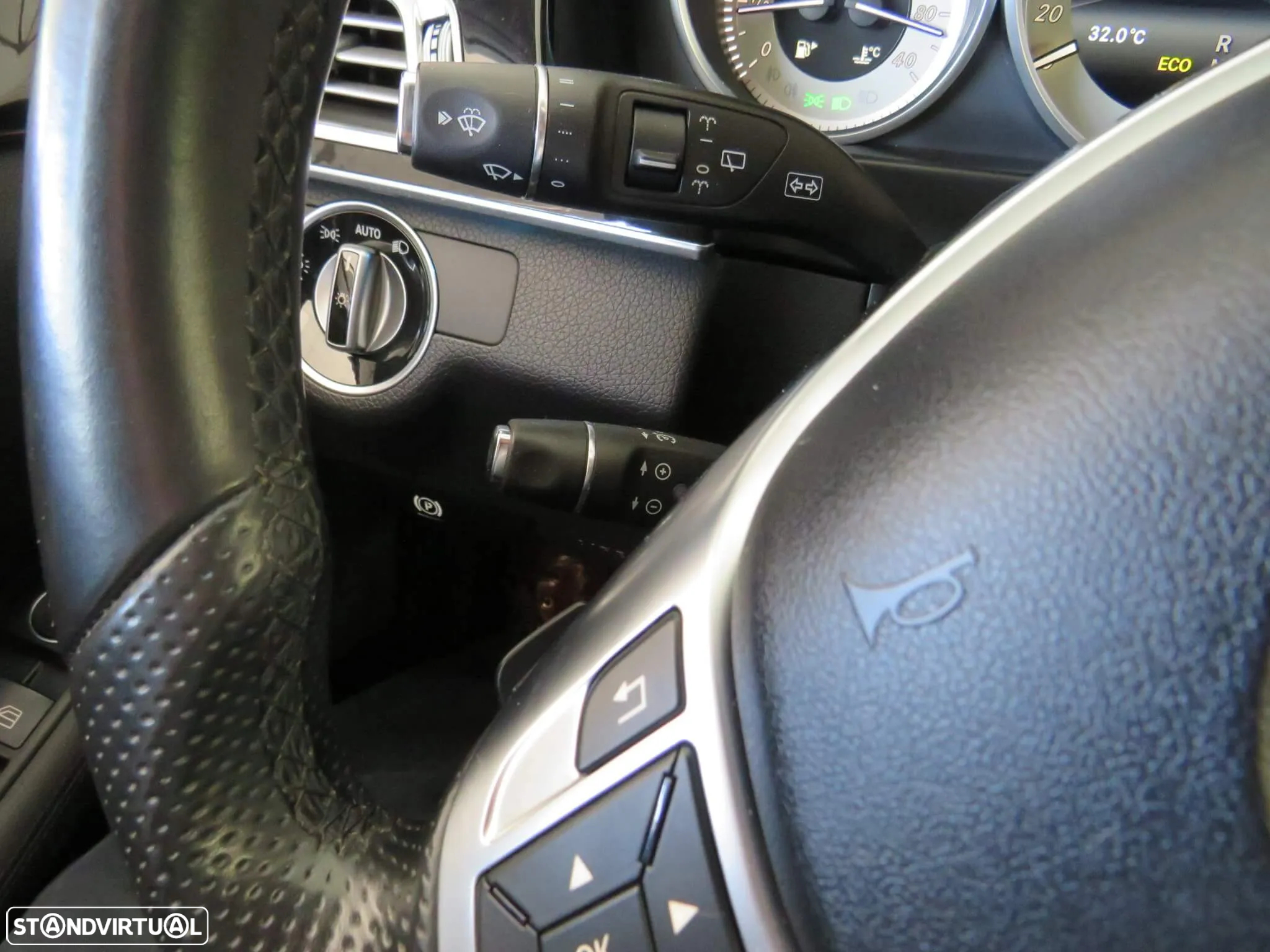 Mercedes-Benz E 250 BlueTEC Avantgarde Auto. - 33
