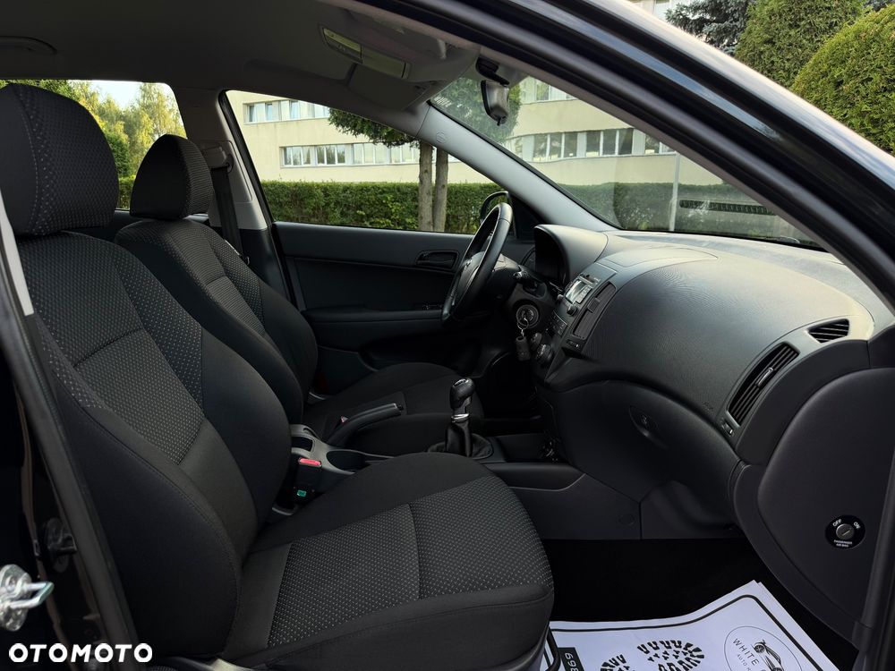 Hyundai i30 i30cw 1.4 UEFA EURO 2012 Edition - 5