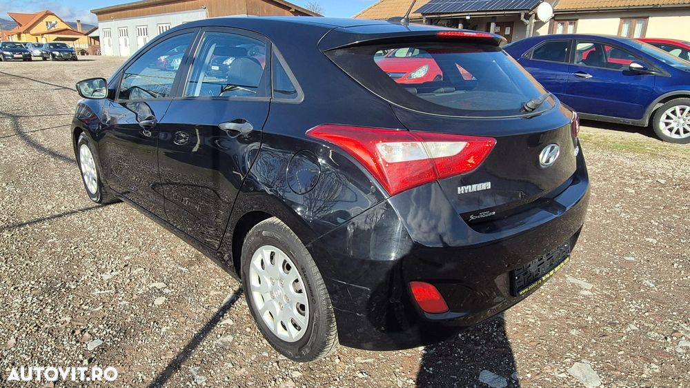 Hyundai i30 i30cw 1.4 CRDi Classic - 4