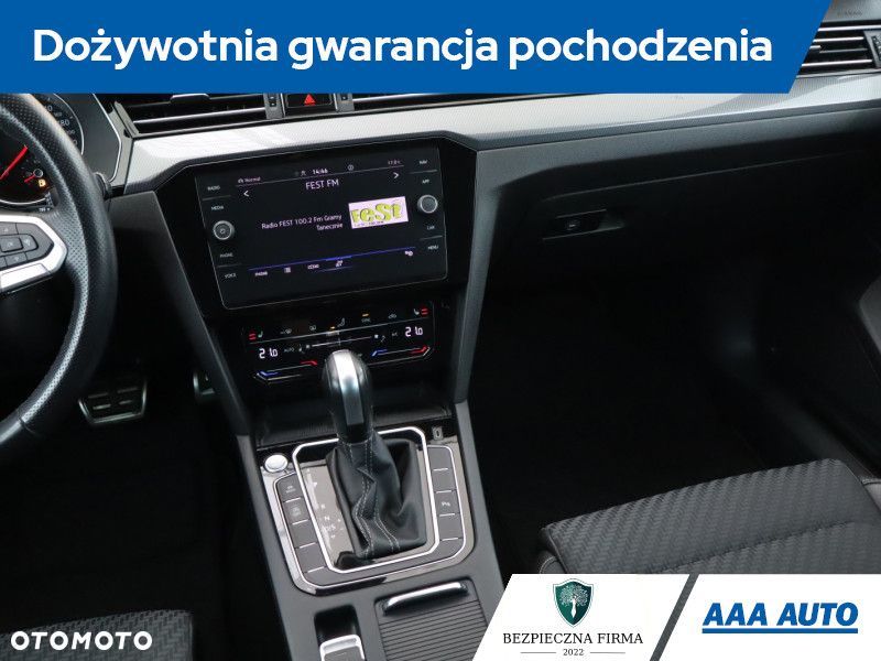 Volkswagen Passat Variant - 10