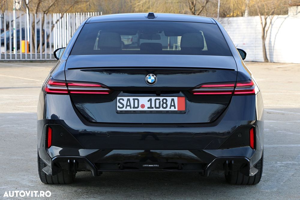 BMW Seria 5 520d Aut. - 23