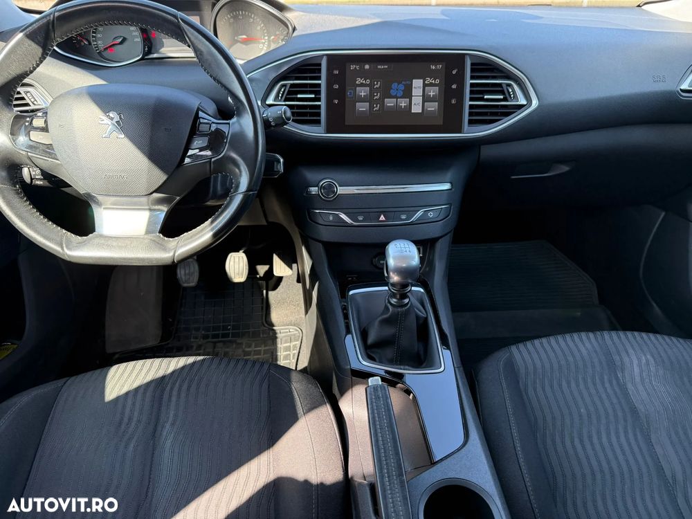 Peugeot 308 1.2 L PureTech Turbo Active - 7