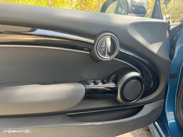 MINI Cabrio Cooper Premium Extra JCW Auto - 17