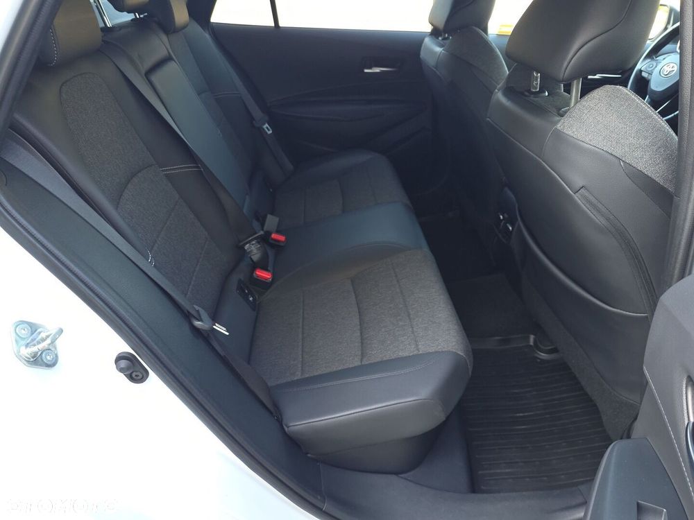 Toyota Corolla 1.8 Hybrid Style - 15