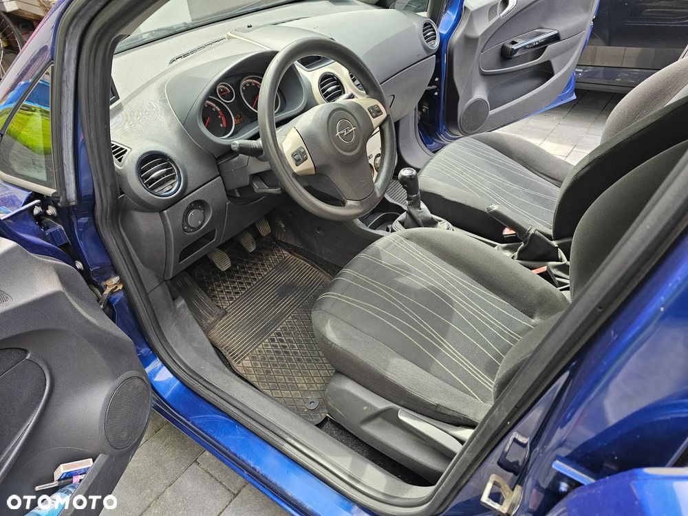 Opel Corsa 1.2 16V Enjoy - 12