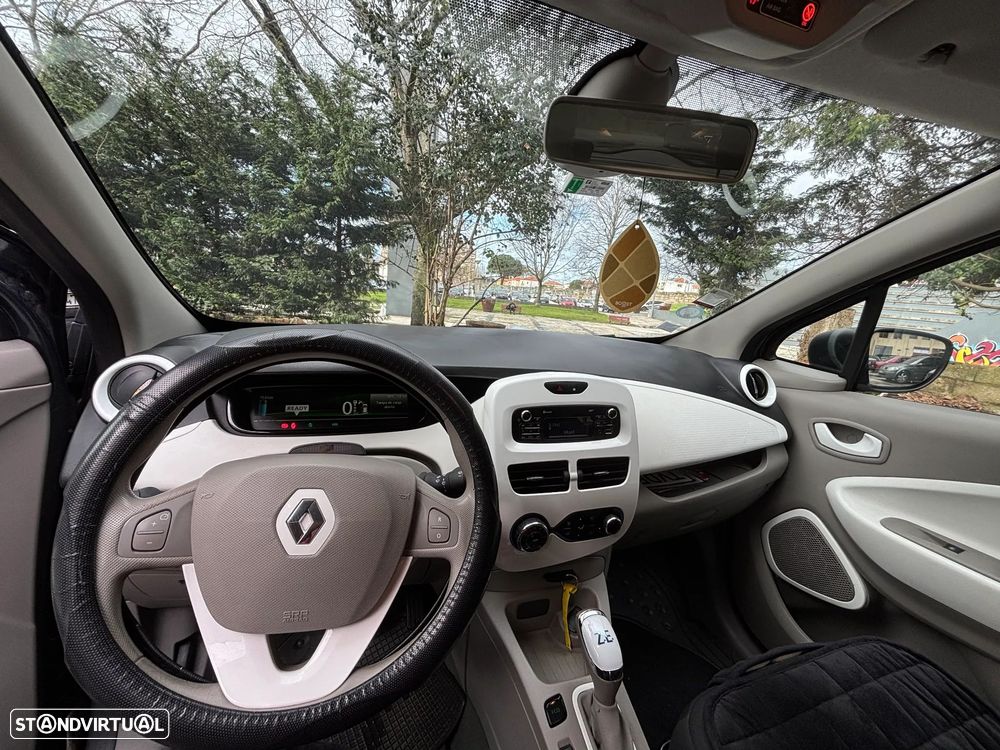 Renault Zoe (s/ Bateria) 41 kwh Intens - 7