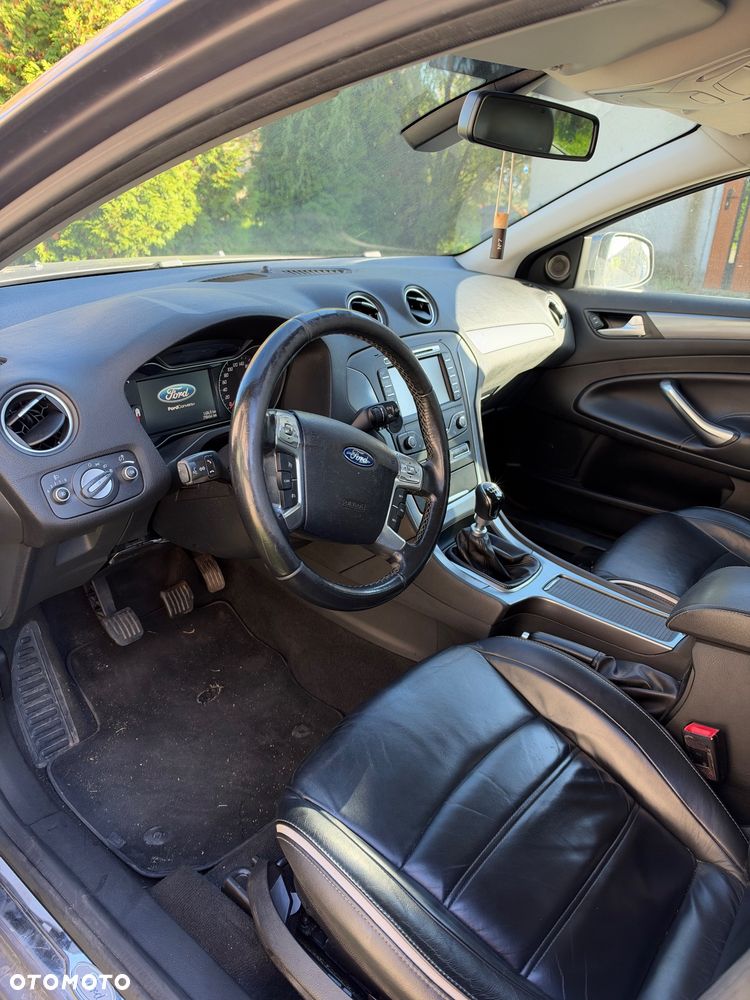Ford Mondeo - 10