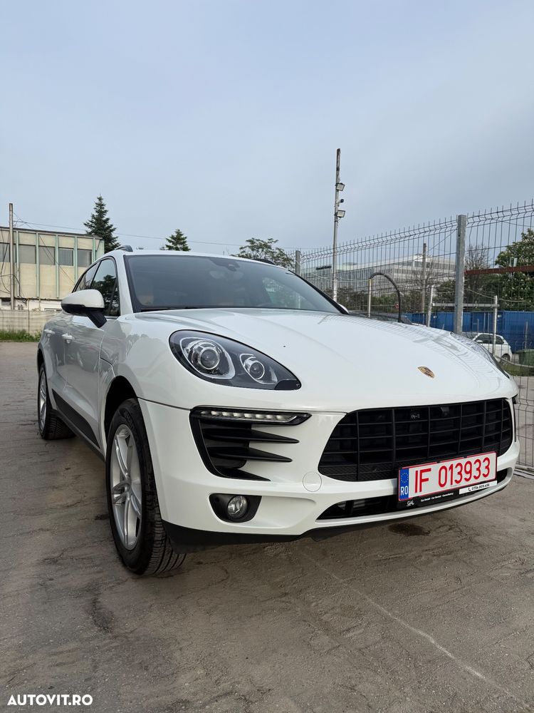 Porsche Macan Standard - 1