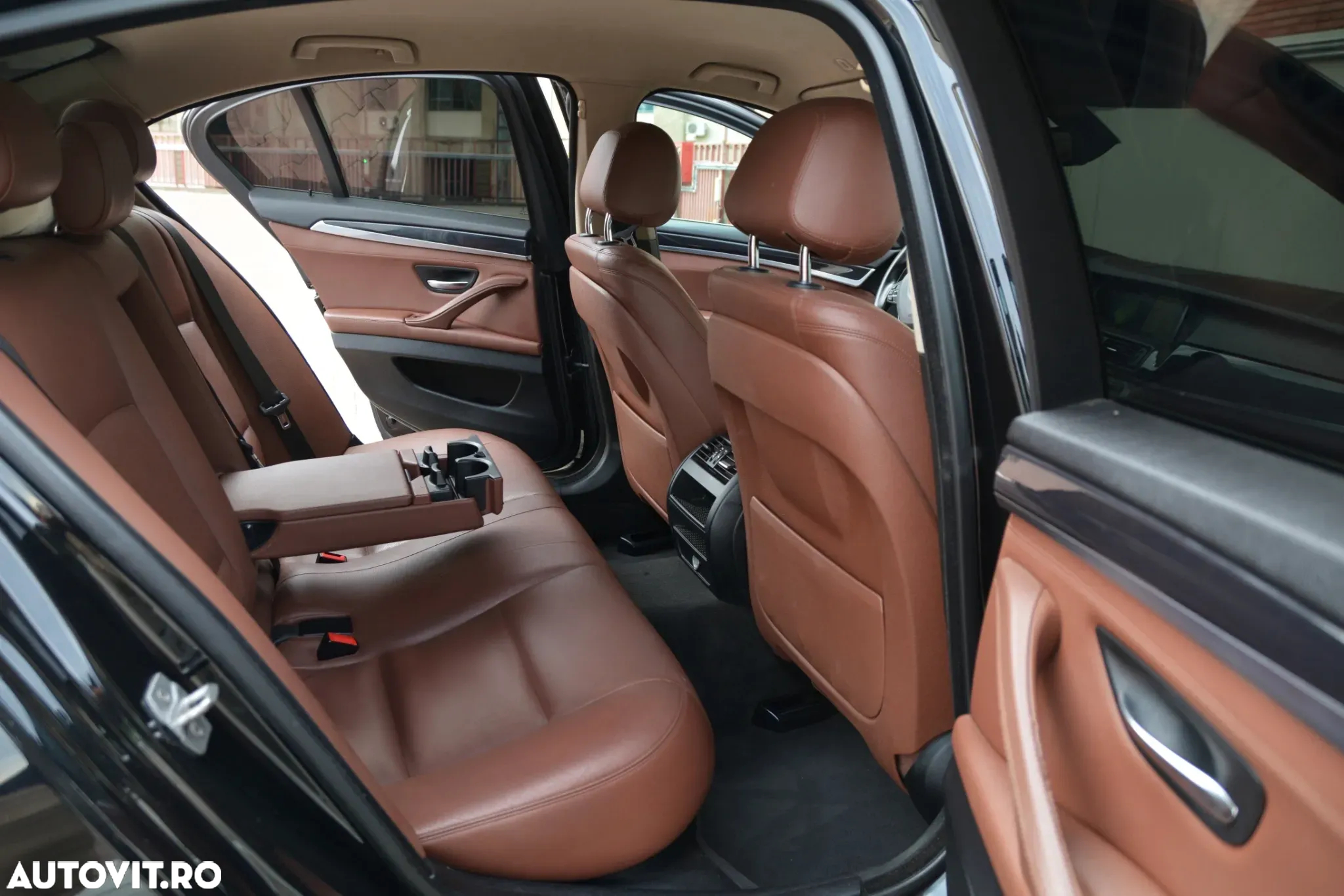 BMW Seria 5 518d Touring Aut. Luxury Line - 12