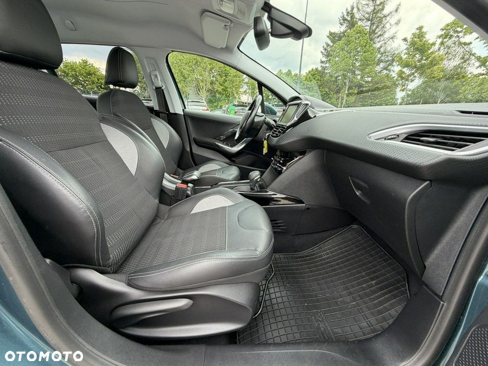 Peugeot 2008 PureTech 110 Stop&Start EAT6 Allure - 37