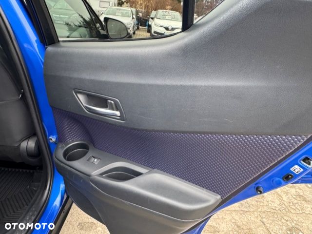 Toyota C-HR 1.8 Hybrid Neon Lime powered by JBL - 25